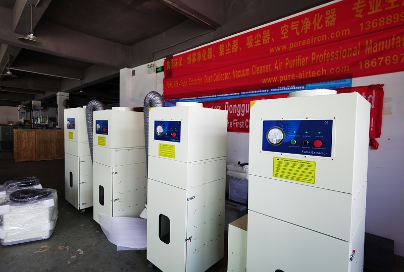 工業移動吸塵器